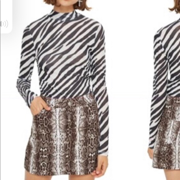 NEW Topshop Zebra Long sleeve Mock Neck Semi-Sheer top Black White size 2 XS - Picture 3 of 7